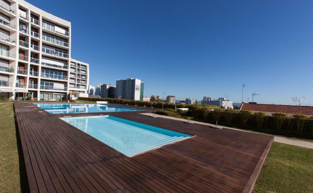 Charming Apartment With Balcony & Pool Lisboa Eksteriør bilde